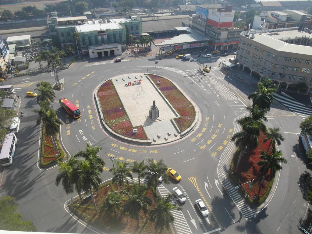 Lan Yin Tie Dao Hotel Tainan Exterior photo